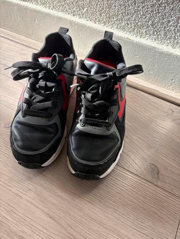 Skechers Jongens schoen maat 35 beschikbaar voor biedingen