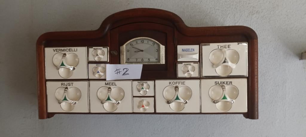 Oud kruiden kasje met klokwerk, Antiek en Kunst, Ophalen