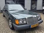 Mercedes-Benz W124 260 E *NIEUWSTAAT-2JAARAPK*, Auto's, Automaat, Achterwielaandrijving, Gebruikt, Overige modellen