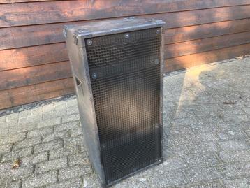 Speaker 200 Watt RMS, 12 inch + hoorn beschikbaar voor biedingen