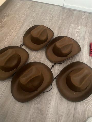 Cowboy hoeden bruin beschikbaar voor biedingen
