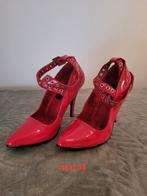 Rode pumps met riempjes. Maat 38., Pumps, Pleaser, Ophalen of Verzenden, Gedragen