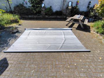 Fiamma Zakluifel 330 2 zijwanden,3 zonnedoeken,3x rafterstok beschikbaar voor biedingen