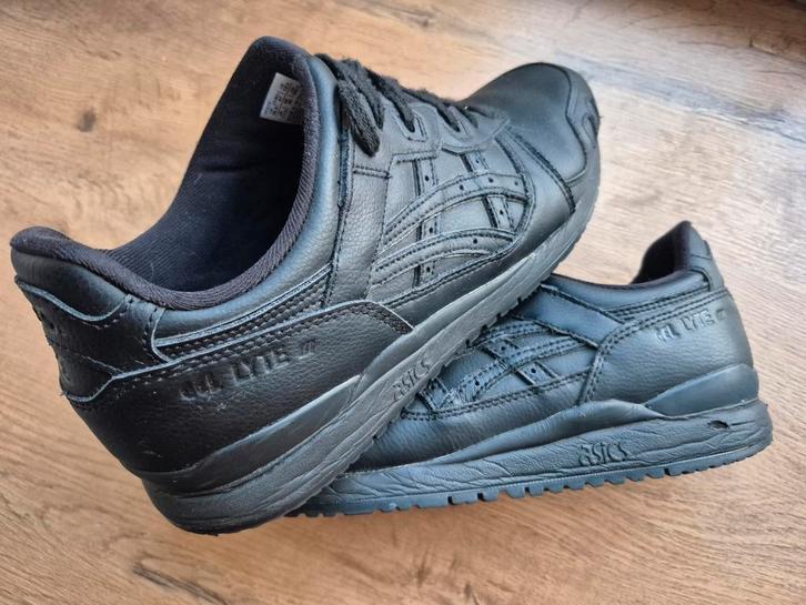 Zeer nette leren Asics Gel Lyte III 3 maat 47, Kleding | Heren, Schoenen, Zo goed als nieuw, Sneakers of Gympen, Zwart, Ophalen of Verzenden