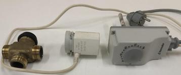 Aanlegthermostaat met driewegklep en servomotor 220 volt beschikbaar voor biedingen