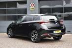 Toyota Auris 1.8 Hybrid Dynamic Ultimate (bj 2019), Gebruikt, 4 cilinders, Alcantara, Zwart
