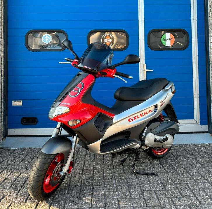 Gilera Runner 125cc Dubbeldisk Sp Pro 2003 NL kenteken 180cc, Fietsen en Brommers, Scooters | Piaggio, Zo goed als nieuw, Overige modellen