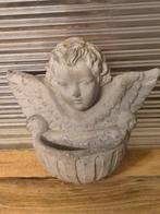 Betonnen wijwaterbakje met engel, Antiek en Kunst, Antiek | Religie, Ophalen of Verzenden