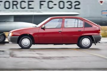 Gezocht 1.4 of 1.6 motor Opel Kadett E beschikbaar voor biedingen