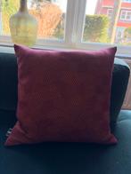 Claudi sierkussen bordeaux rood geometrisch 40x40 cm, Ophalen of Verzenden, Zo goed als nieuw, Rood, Vierkant