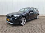 BMW X1 2.0 Sdrive 18I 2010 Zwart, Trekhaak, Panoramadak, Auto's, X1, Achterwielaandrijving, Parkeersensor, 4 cilinders