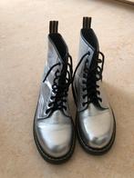 Zilver kleurige schoenen 40, Nieuw, Ophalen of Verzenden, Schoenen met lage hakken, Overige kleuren