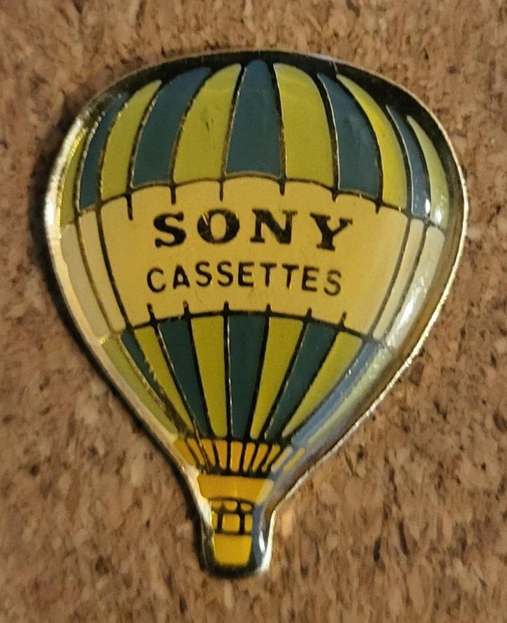 Ballonpin sony, Verzamelen, Speldjes, Pins en Buttons, Ophalen of Verzenden