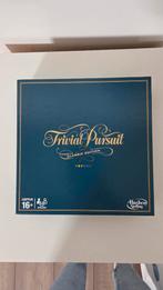 Trivial Pursuit bordspel classic edition, Hobby en Vrije tijd, Gezelschapsspellen | Bordspellen, Een of twee spelers, Ophalen of Verzenden