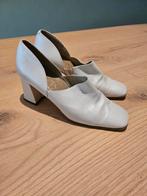 Witte, leren trouwschoenen maat 39, Kleding | Dames, Trouwkleding en Trouwaccessoires, Ophalen of Verzenden, Zo goed als nieuw