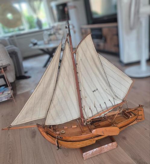Te koop: Handgemaakte Volendamse botter – uniek scheepsmodel, Antiek en Kunst, Antiek | Overige Antiek, Ophalen