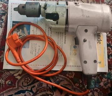 Black en Decker 220v 400w Boormachine beschikbaar voor biedingen