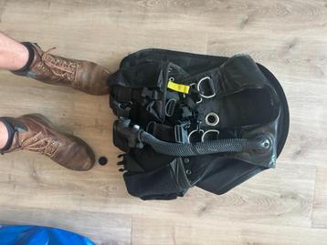 Seaquest semi wing duikvest beschikbaar voor biedingen