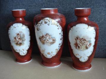 aardewerk vazen set beschikbaar voor biedingen