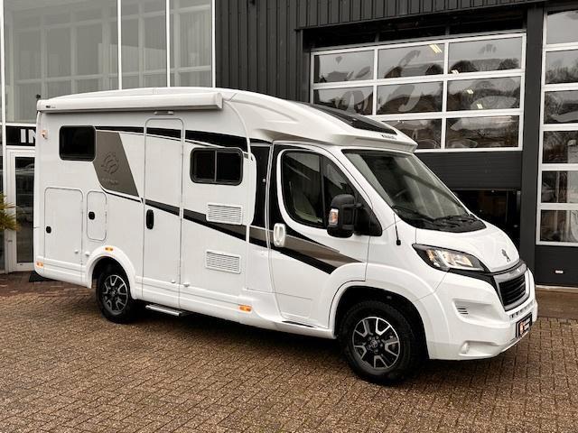 Schitterende Knaus Platinum 550 MD , 599cm, in Topstaat!, Caravans en Kamperen, Campers, Bedrijf, tot en met 2, Half-integraal