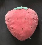 Grote Aardbei Kussen - Funny Pillow, Ophalen, Zo goed als nieuw, Roze, Overige vormen