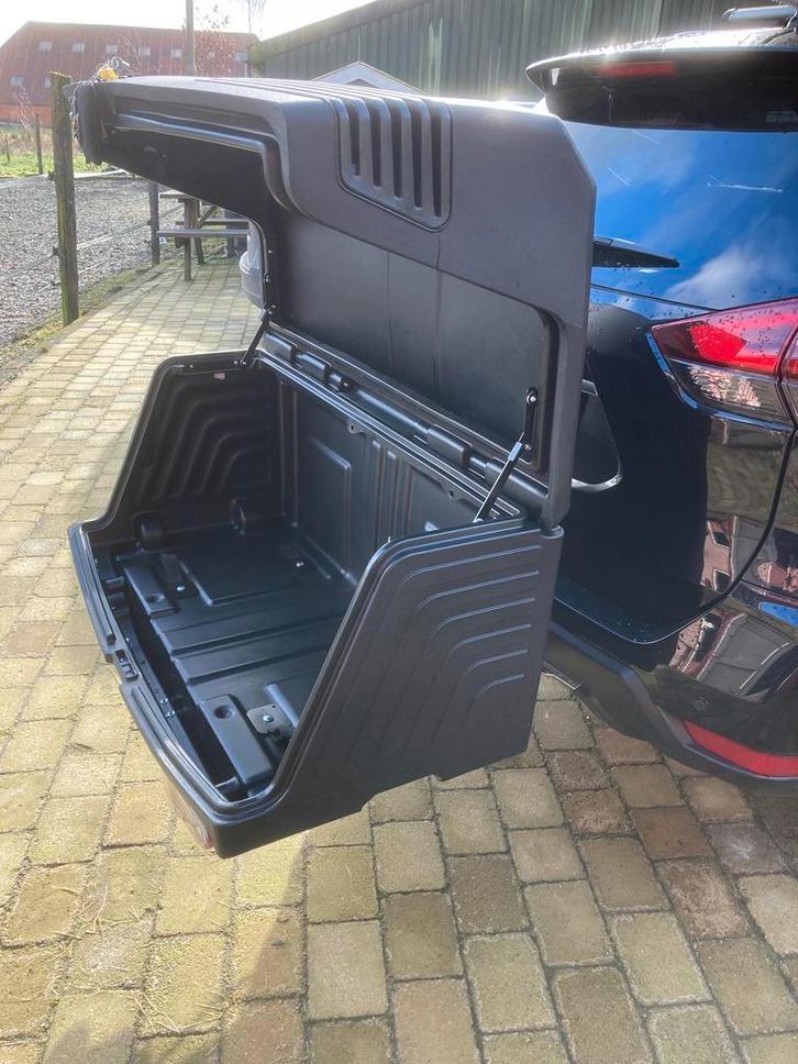 Trekhaakkoffer Towbox V3 te huur, Auto diversen, Dakkoffers, Zo goed als nieuw, Ophalen