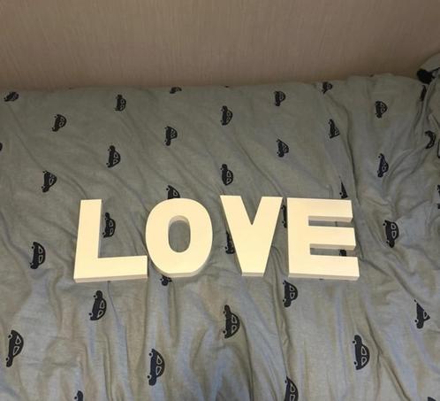 Love letters, Huis en Inrichting, Woonaccessoires | Tekstborden en Spreuken, Zo goed als nieuw, Ophalen of Verzenden