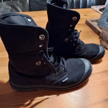 PALLADIUM  !!!  ZWARTE HEREN SCHOENEN beschikbaar voor biedingen