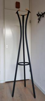 Staande design kapstok van merk Van Esch, Ophalen, Zo goed als nieuw, Metaal, Staande kapstok