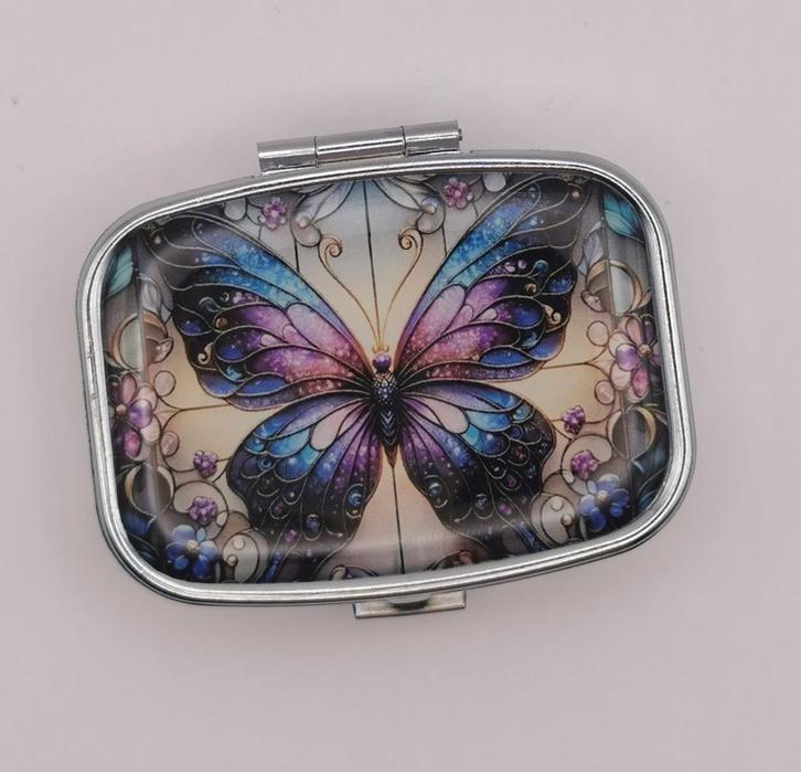 Pillendoosje met vlinder, Sieraden, Tassen en Uiterlijk, Overige Accessoires, Nieuw, Ophalen of Verzenden