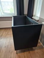 TWF Babykamer zwart 1 jaar oud, Kinderen en Baby's, Kinderkamer | Bedden, Ophalen of Verzenden, Zo goed als nieuw, Minder dan 140 cm