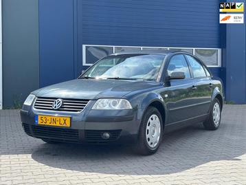 Volkswagen Passat 1.6 Trendline | Airco + Cruise control | beschikbaar voor biedingen