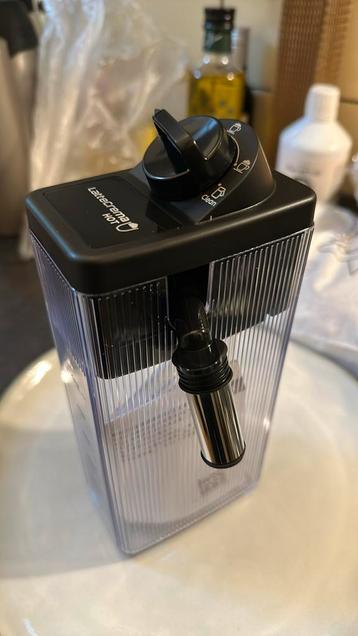 Melk reservoir DeLonghi dinamica plus  beschikbaar voor biedingen