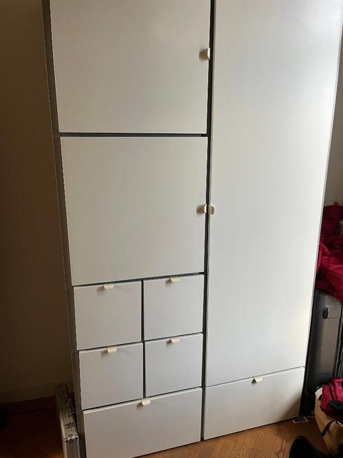Ruime IKEA VITHUS kledingkast, Huis en Inrichting, Kasten | Kledingkasten, Gebruikt, 200 cm of meer, 50 tot 100 cm, 50 tot 75 cm