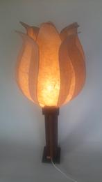 Tulp tafellamp design Mark Croes, lees de beschrijving, Ophalen of Verzenden, Zo goed als nieuw, Hout, Minder dan 50 cm
