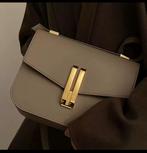 Compacte beige leren tas – DeMellier stijl, Ophalen of Verzenden, Nieuw, Grijs, Handtas