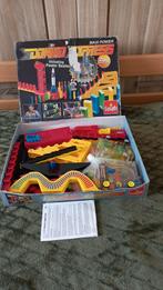 Dominostenen met toebehoren te koop, Ophalen