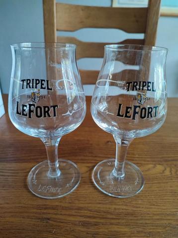 2 Tripel Lefort bierglazen. beschikbaar voor biedingen