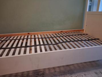 Ikea bedframe Hemnes inclusief lattenbodem - afbeelding 6