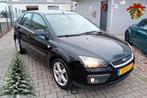 Ford Focus 2.0 107KW 5D 2005 Zwart NIEUWE APK!! TREKHAAK!!, Auto's, Stof, 4 cilinders, Zwart, Bedrijf