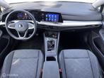 Volkswagen Golf 1.5 TSI 130PK|ACC|sfeer|stoelverwarming|17, Voorwielaandrijving, Stof, 4 cilinders, Met garantie (alle)