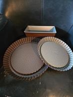 2 taartvormen 22 en 28 cm, 1 bakblik 20x11 cm, Kaiser, Huis en Inrichting, Keuken | Keukenbenodigdheden, Ophalen, Zo goed als nieuw