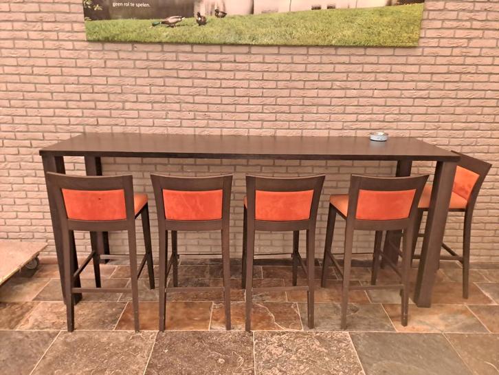 Massief Houten Bartafel 260 cm met 5 Barkrukken, Huis en Inrichting, Barkrukken, Gebruikt, 90 cm of meer, Hout, 5 krukken of meer