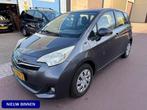 Toyota Verso-S 1.3 VVT-i Aspiration 2011 Camera + Boekjes AP, Voorwielaandrijving, Euro 5, Gebruikt, 4 cilinders