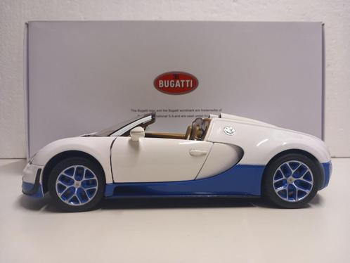 Bugatti Veyron Grand Sport Vitesse whiteblue Rastar 1:18 KRD, Hobby en Vrije tijd, Modelauto's | 1:18, Zo goed als nieuw, Auto