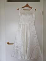 Korte trouwjurk, V-hals, A-lijn, maat M, Kleding | Dames, Trouwkleding en Trouwaccessoires, Ophalen of Verzenden, Zo goed als nieuw