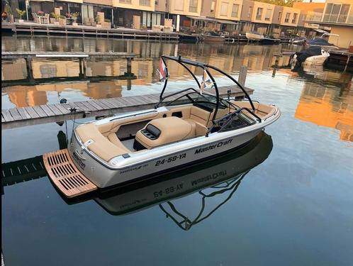 Mastercraft Prostar 205 ( in nieuwstaat na complete Refit ), Watersport en Boten, Speedboten, Zo goed als nieuw, 6 meter of meer
