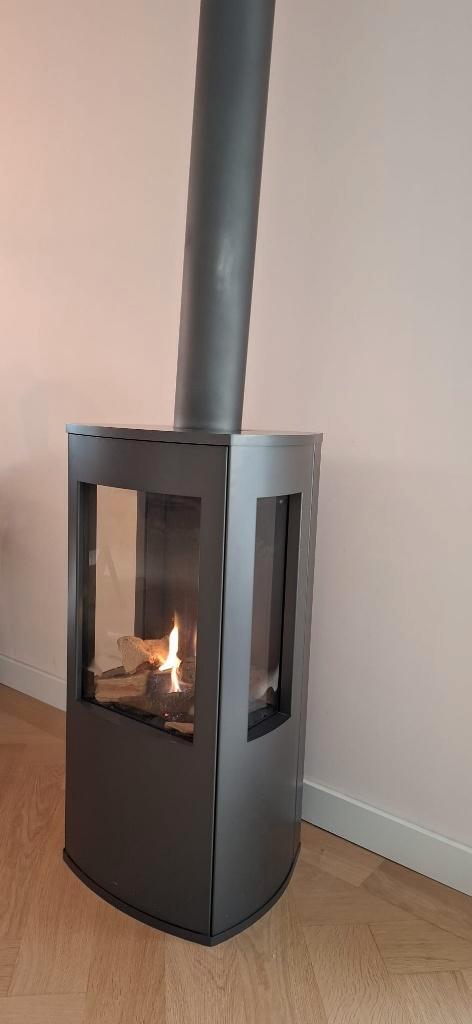 Vrijstaande moderne DRU gashaard TRIO RCE, Huis en Inrichting, Kachels, Zo goed als nieuw, Vrijstaand, Gaskachel, Gas, Ophalen