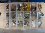 Sieraadonderdelen: metalen bedels, kralen, kapjes, etc., Ophalen of Verzenden, Zo goed als nieuw, Bedel