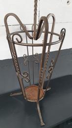 Brocante paraplubak van gietijzer. 70 cm hoog. S23, Tweedehands verkoop, Tweedehands verkoop, Gebruikt, Ophalen of Verzenden